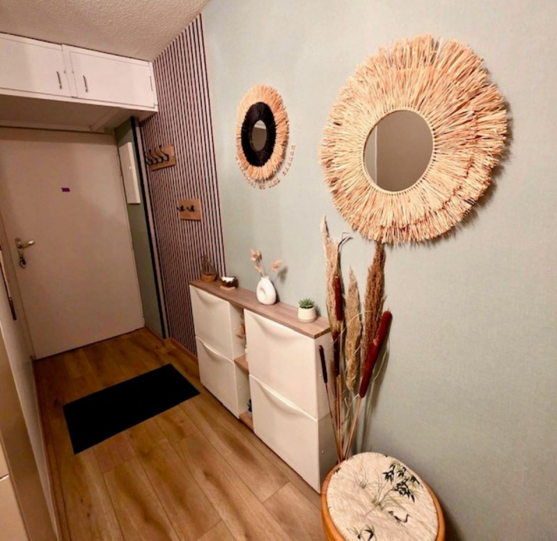 _lv_images__lot_0000000459_09_18701190