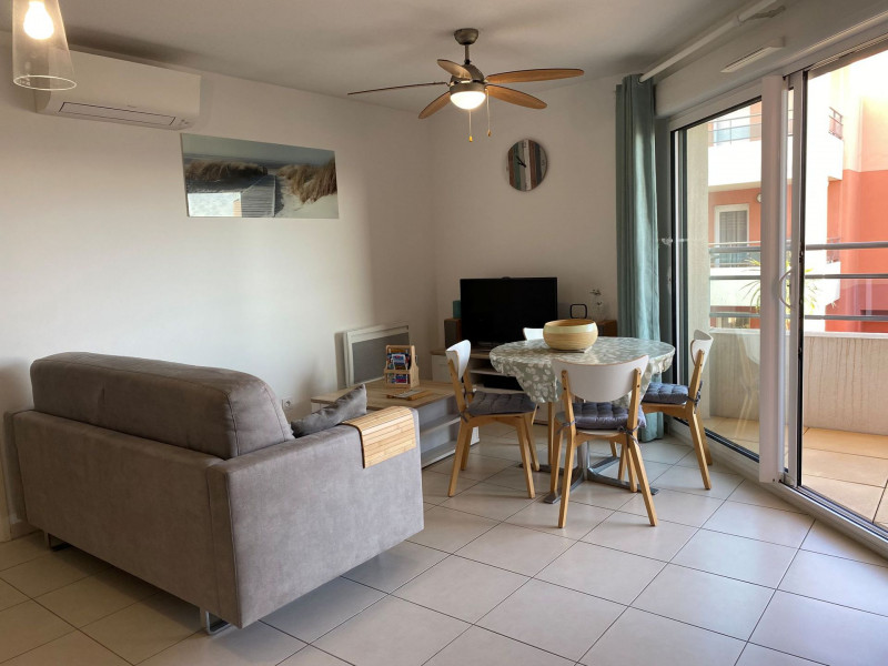 _lv_images__lot_0000000460_03_18897803