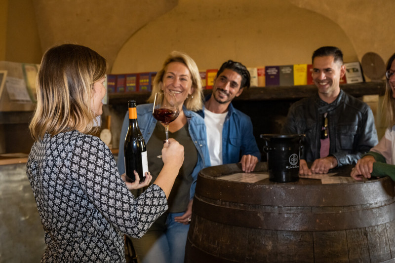 Dégustation de vin à l’abbaye de Valmagne